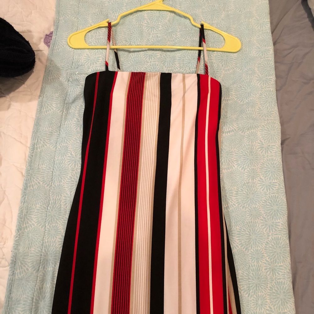 Form-fitting stripe dress, knee length